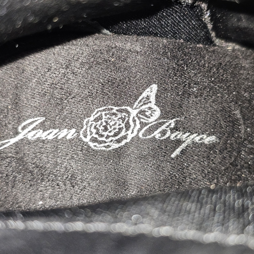 Joan boyce never worn booties
